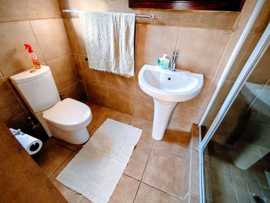 5 Bedroom Property for Sale in Paarl North Western Cape